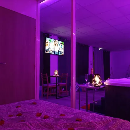 Cocoonspa Loveroom Jacuzzi Apartment *